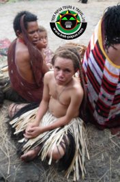 Baliem valley Festival. Demianus Wasage, tour Guide, Papua